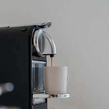 Stadtkern - Kingsize - 24h Check In - Arbeitsplatz - Nespresso - Vollausgestattet