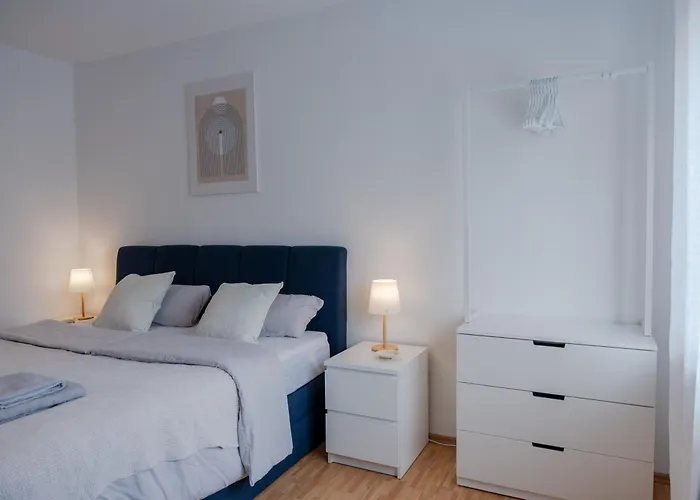 Stadtkern - Kingsize - 24h Check In - Arbeitsplatz - Nespresso - Vollausgestattet アパート *